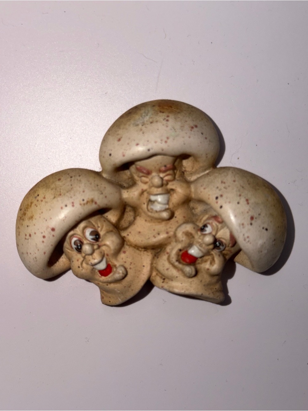 Vintage Three Smiling Mushrooms Ceramic Wall Plaque - Beige Speckled